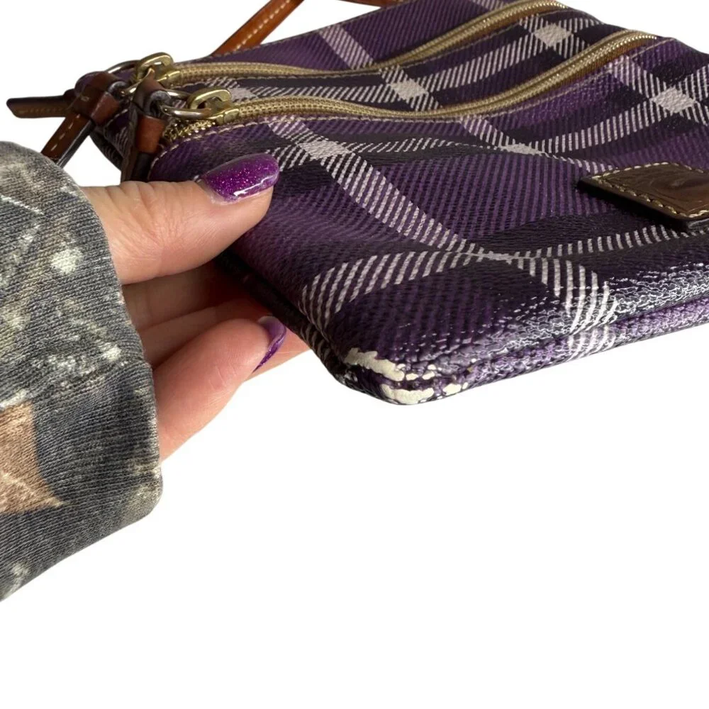 Vintage Dooney & Bourke Purple Plaid Crossbody Bag With Adjustable Strap & Tripl